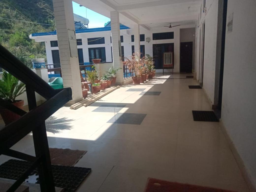 Apartmán Vamoose Srishty Choice Rudraprayāg Exteriér fotografie