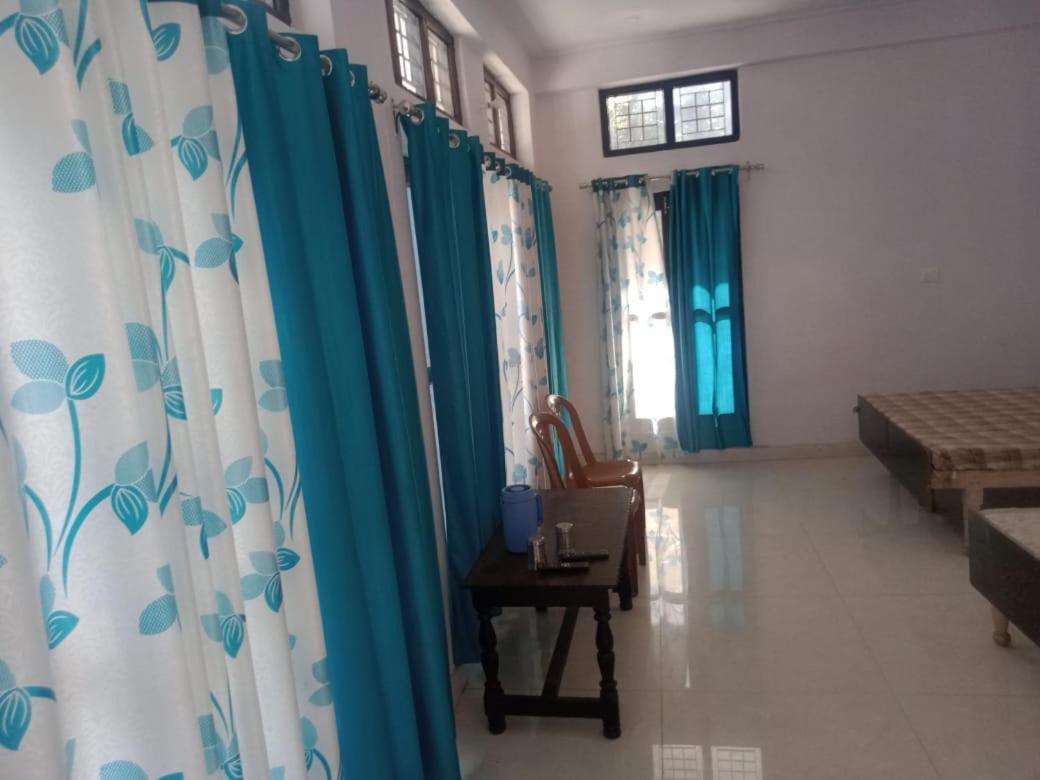 Apartmán Vamoose Srishty Choice Rudraprayāg Exteriér fotografie